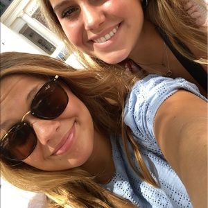 Meet your Posher, Allison